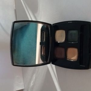 CHANEL quadra eye shadow